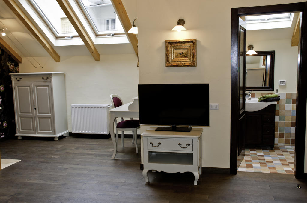 Arina Apartments Brašov Pokoj fotografie