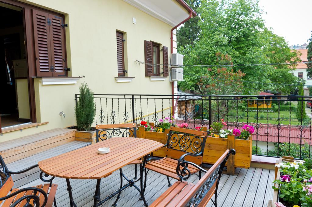 Arina Apartments Brašov Pokoj fotografie